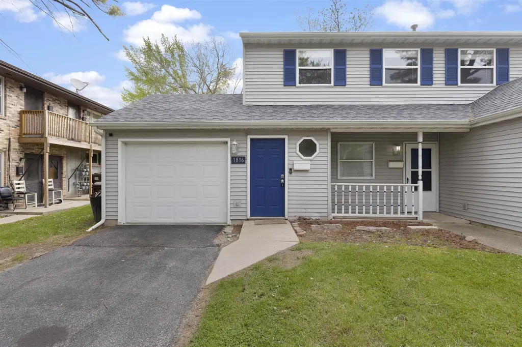 1816 Remington Rd