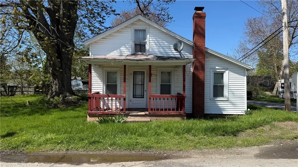 83 Eagle St