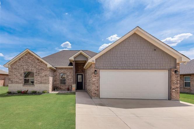 110 Springleaf Ln