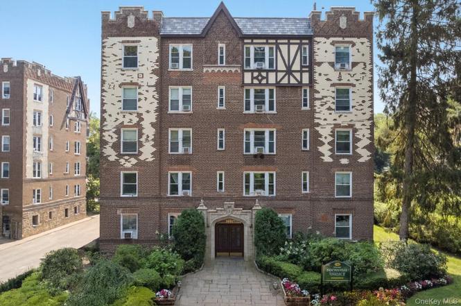 1440 Midland Ave Unit 1D