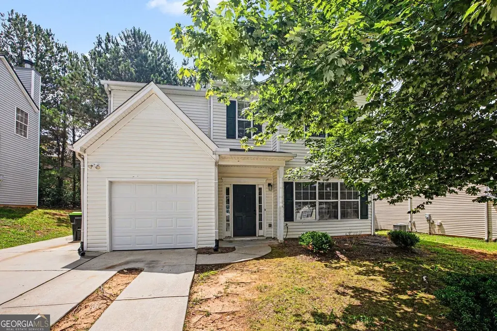 4518 Swan Trce