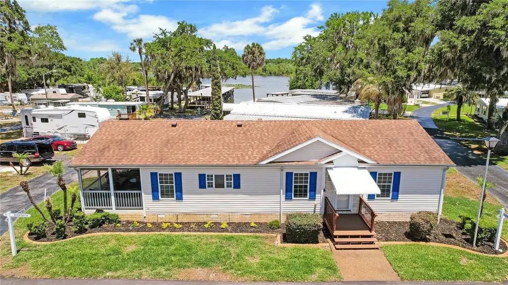 15 Riverview Dr