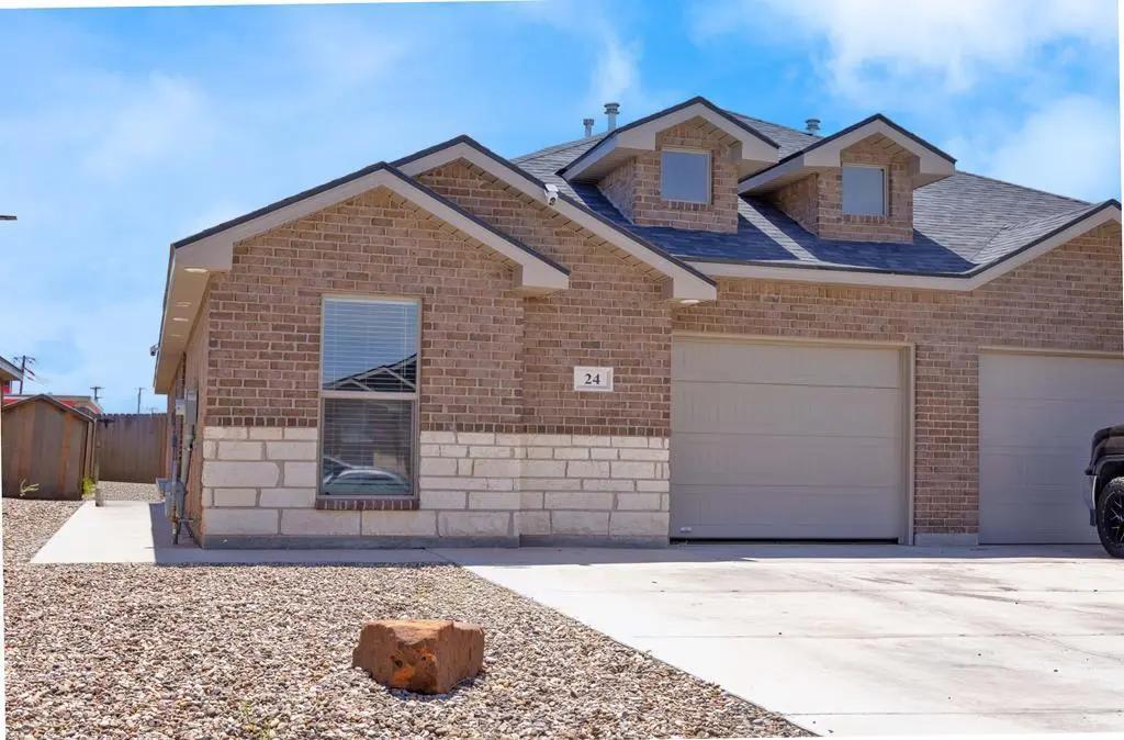 24 Deadwood Dr