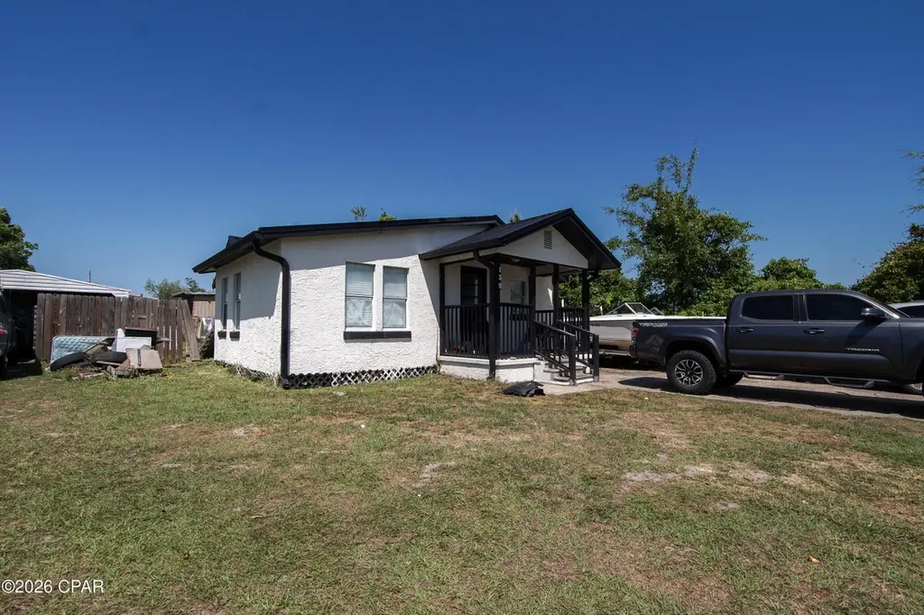 139 N Larry Dr