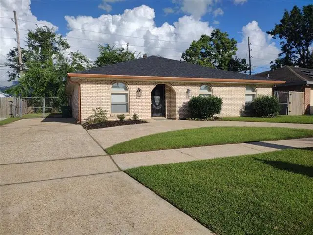 1620 Cambridge Dr