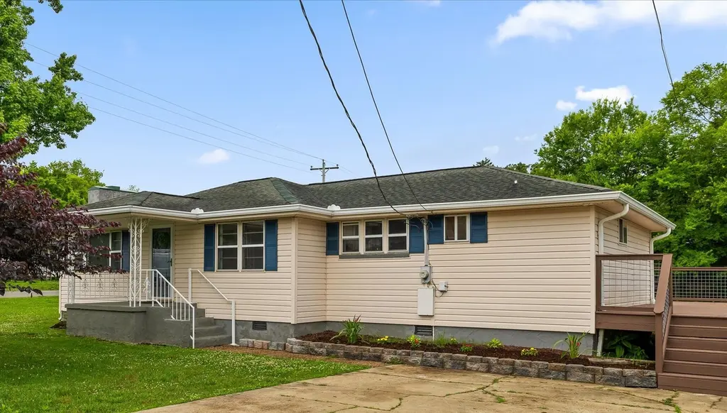 53 Ann Dr