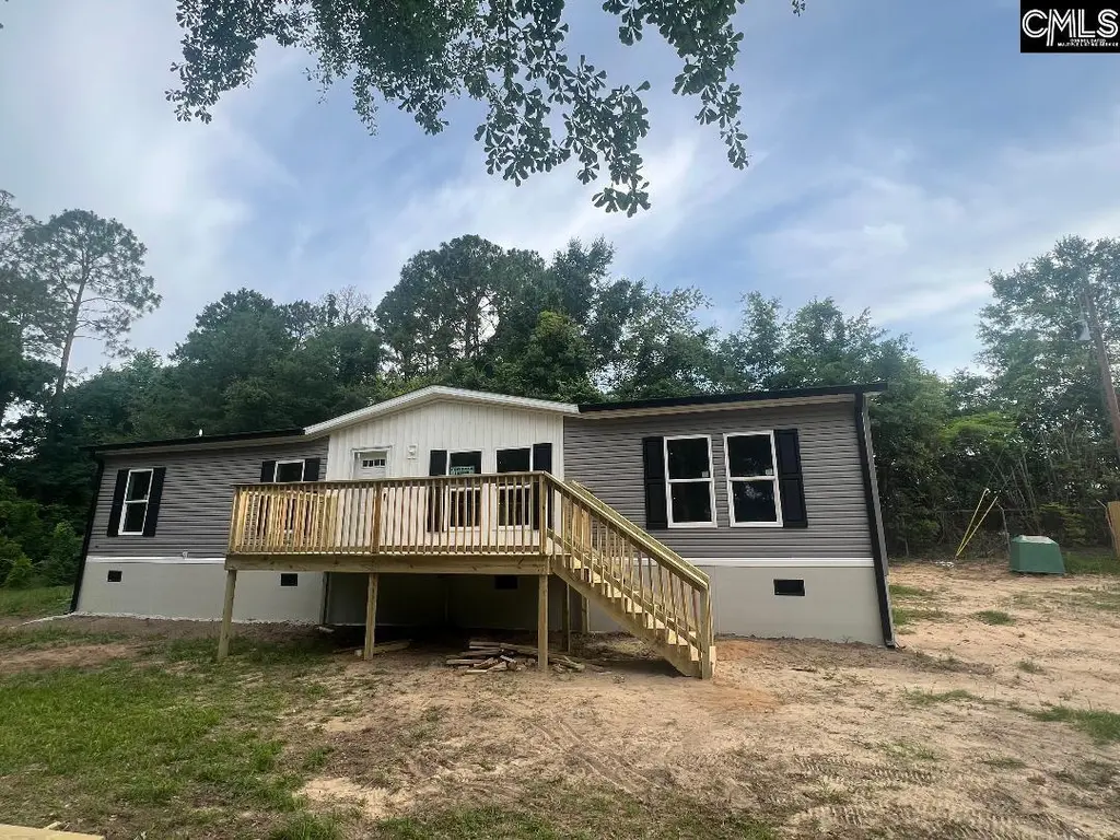 282 Squirrel Hollow Rd