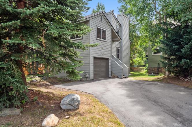 723 Hunters Cir