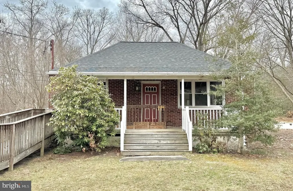 830 N Tuckahoe Rd