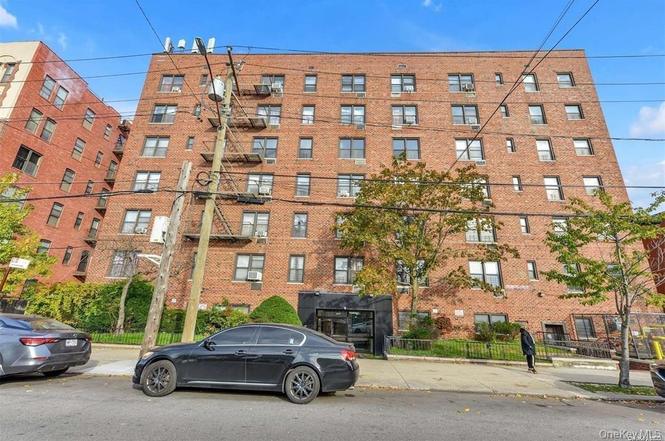 1040 Neilson St Unit 3D