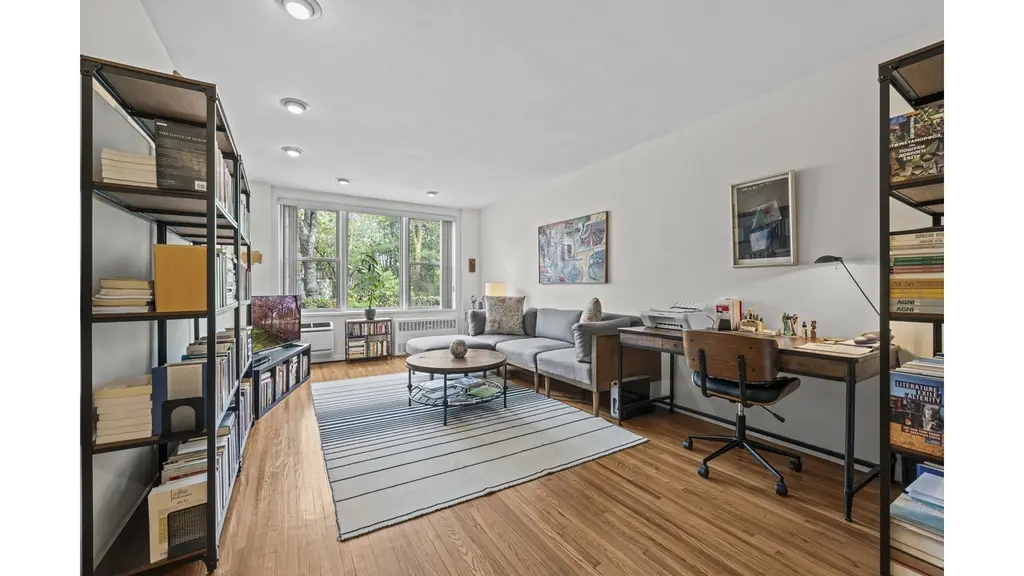 601 Kappock St Unit 2F