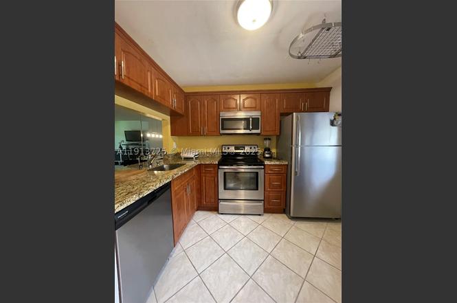 2786 NW 104th Ave #211