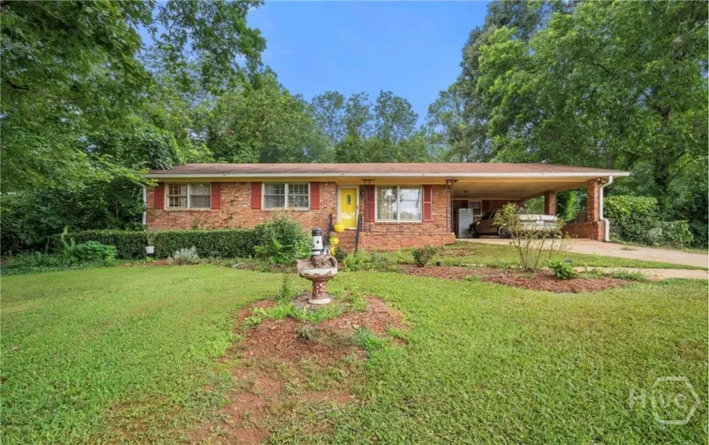 90 North Dr