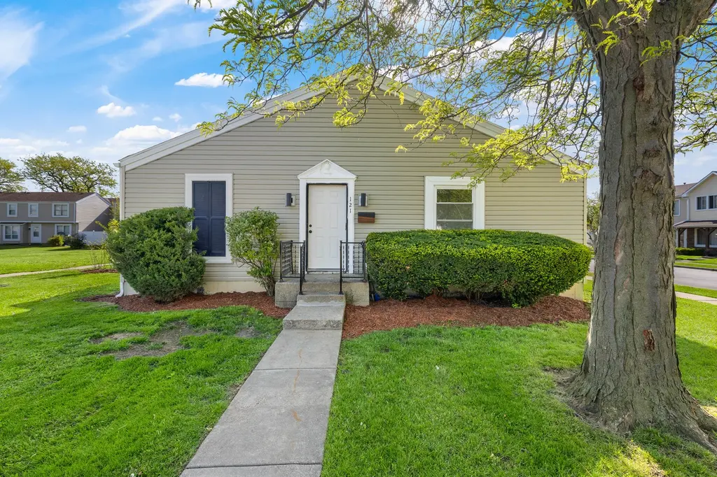 121 Williamsburg Rd