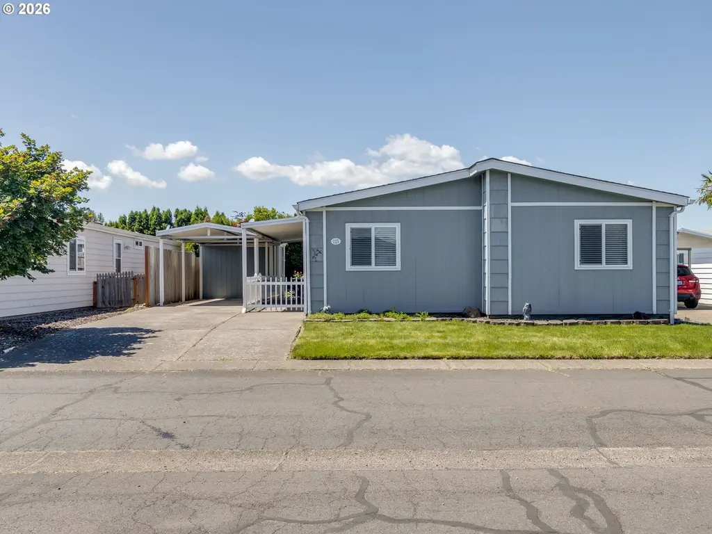 4730 NE Auburn Rd #125