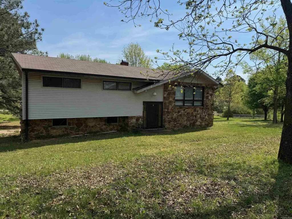 4000 Renee Dr