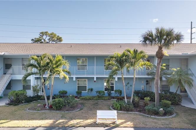 1100 Pondella Rd #916