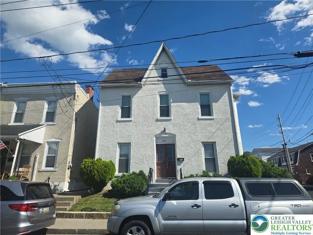 578 Broad St