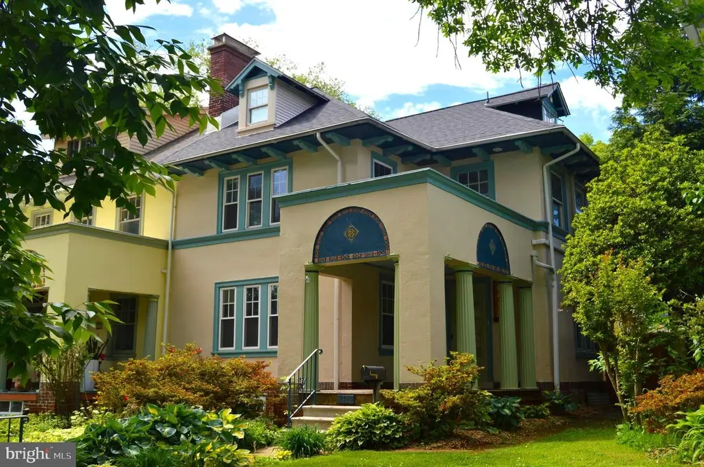1329 Garfield Ave