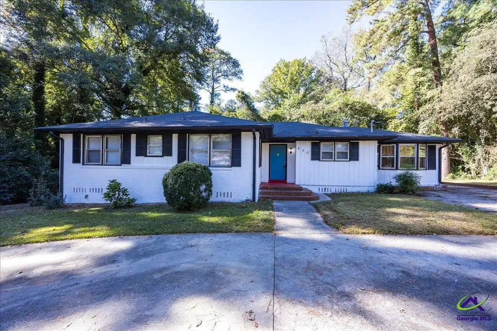 630 Pierce Ave