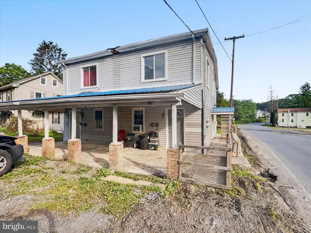 669 Main St