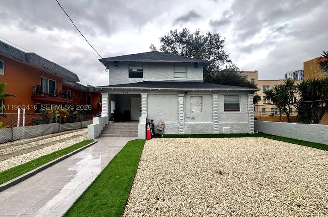 529 SW 3rd St