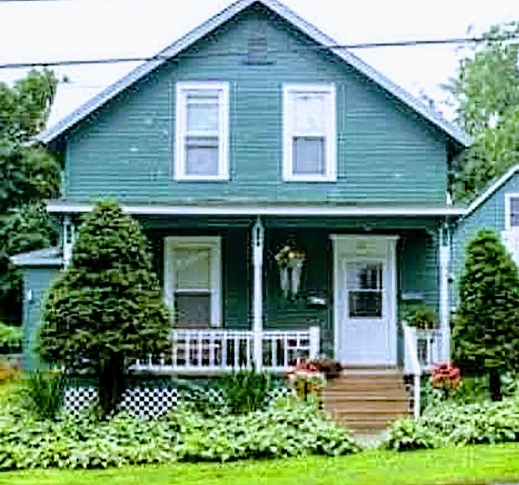 20 Franklin St