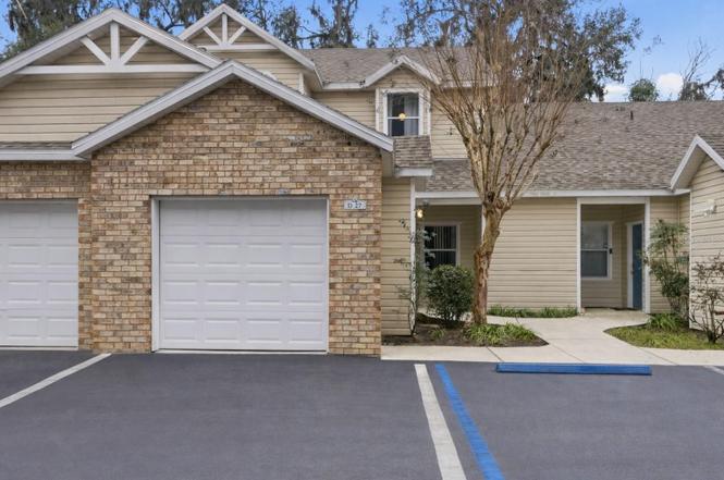 4700 SW Archer Rd Unit D27