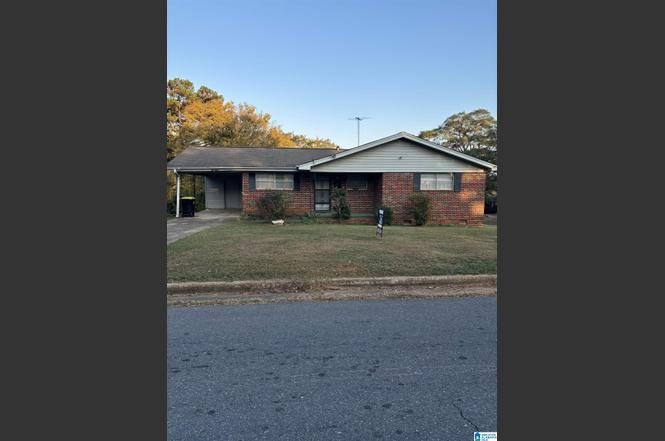801 Crestline Ave