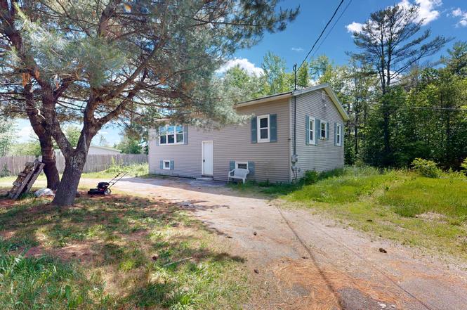 225 Middle Rd