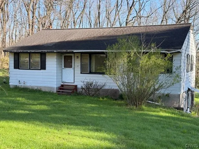3927 Cody Rd