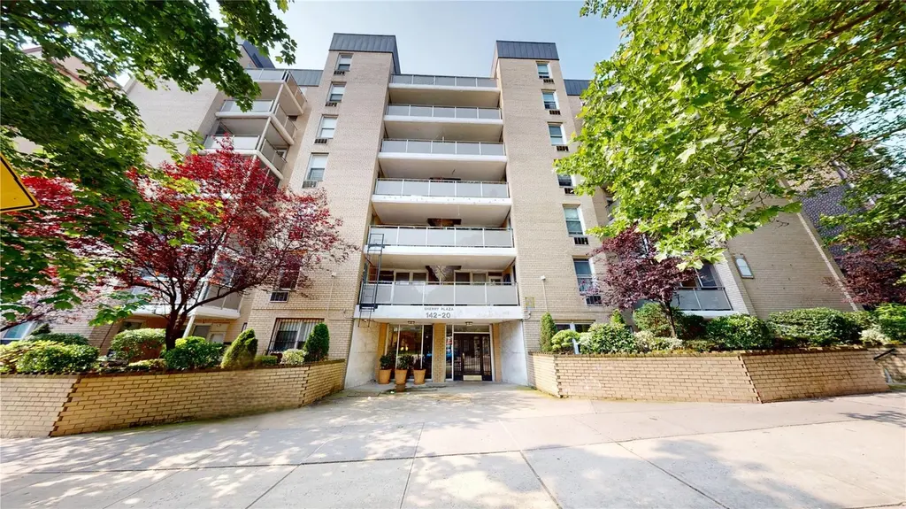 142-20 84th Dr Unit 3K