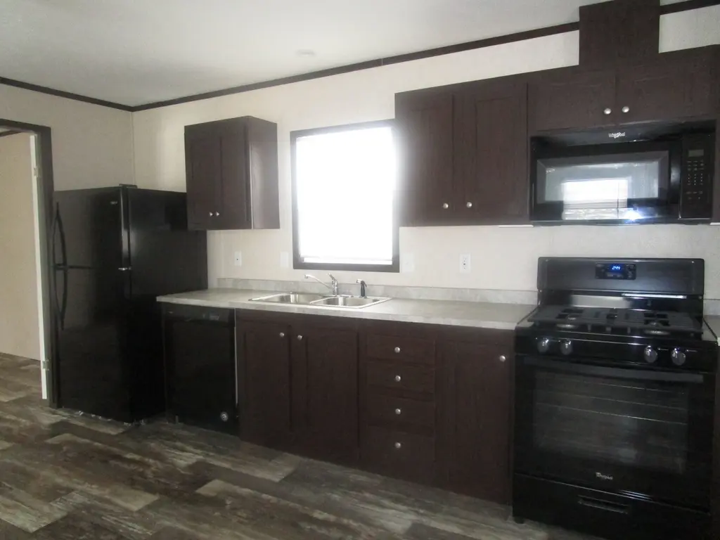 6766 Colgrove #422