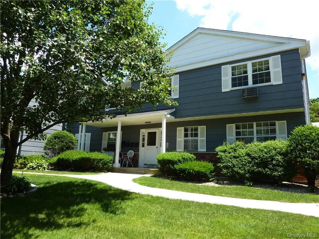 43 Doxbury Ln #43