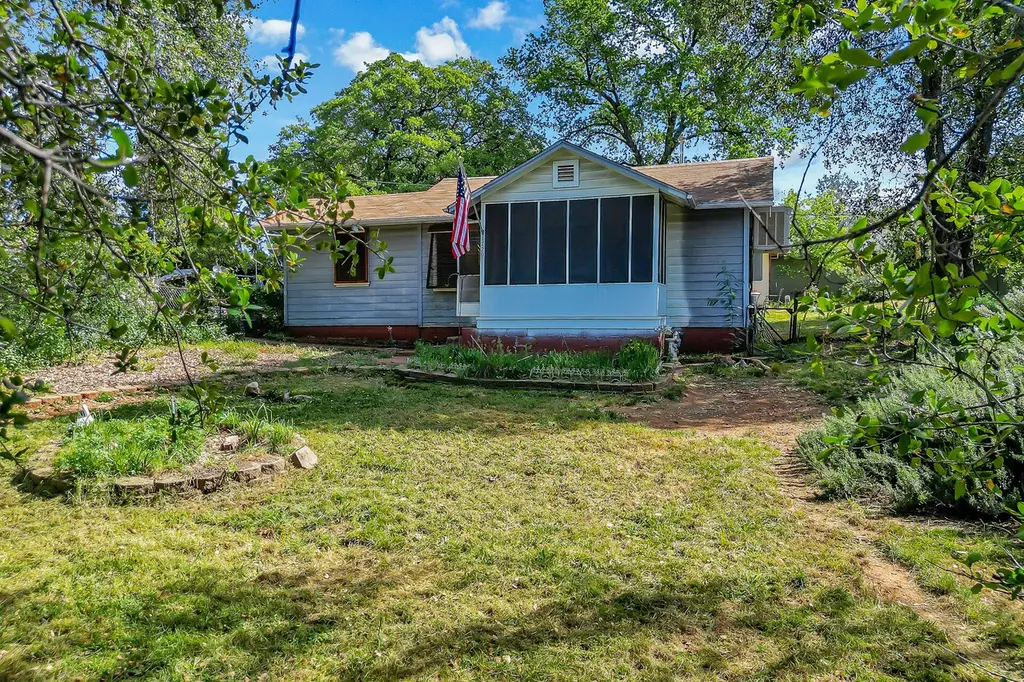 1729 Deer Creek Rd