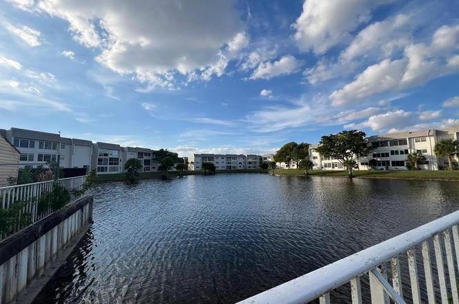 8200 Sunrise Lakes Blvd #212
