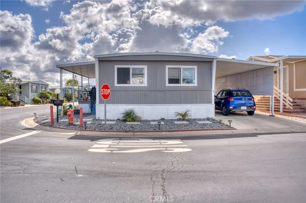 1065 Lomita #183