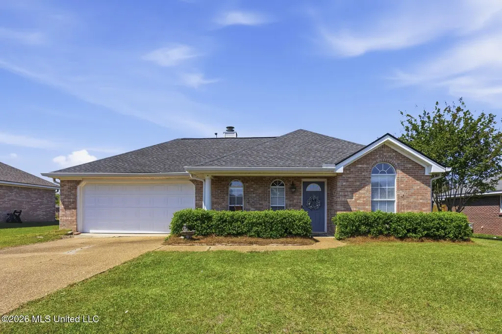 204 White Oak Pl