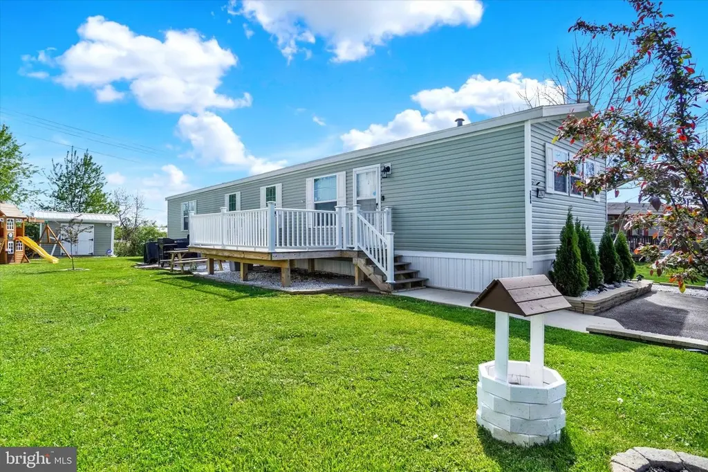 284 Chesapeake Est