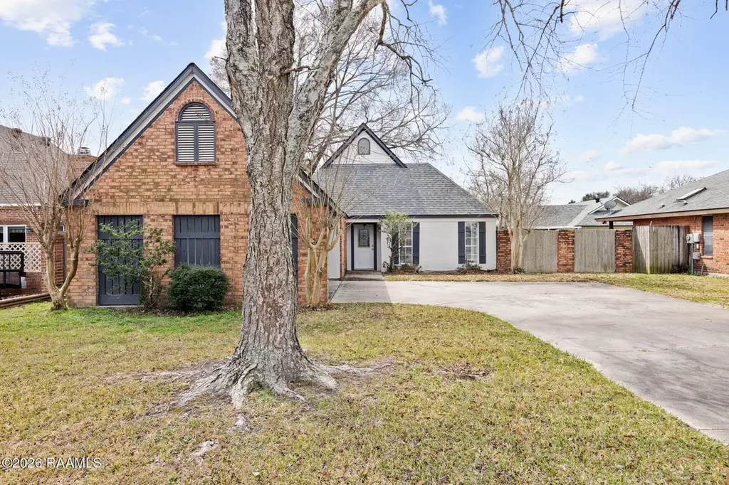 800 Canberra Rd