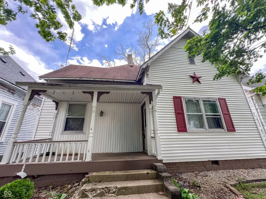457 W Mechanic St