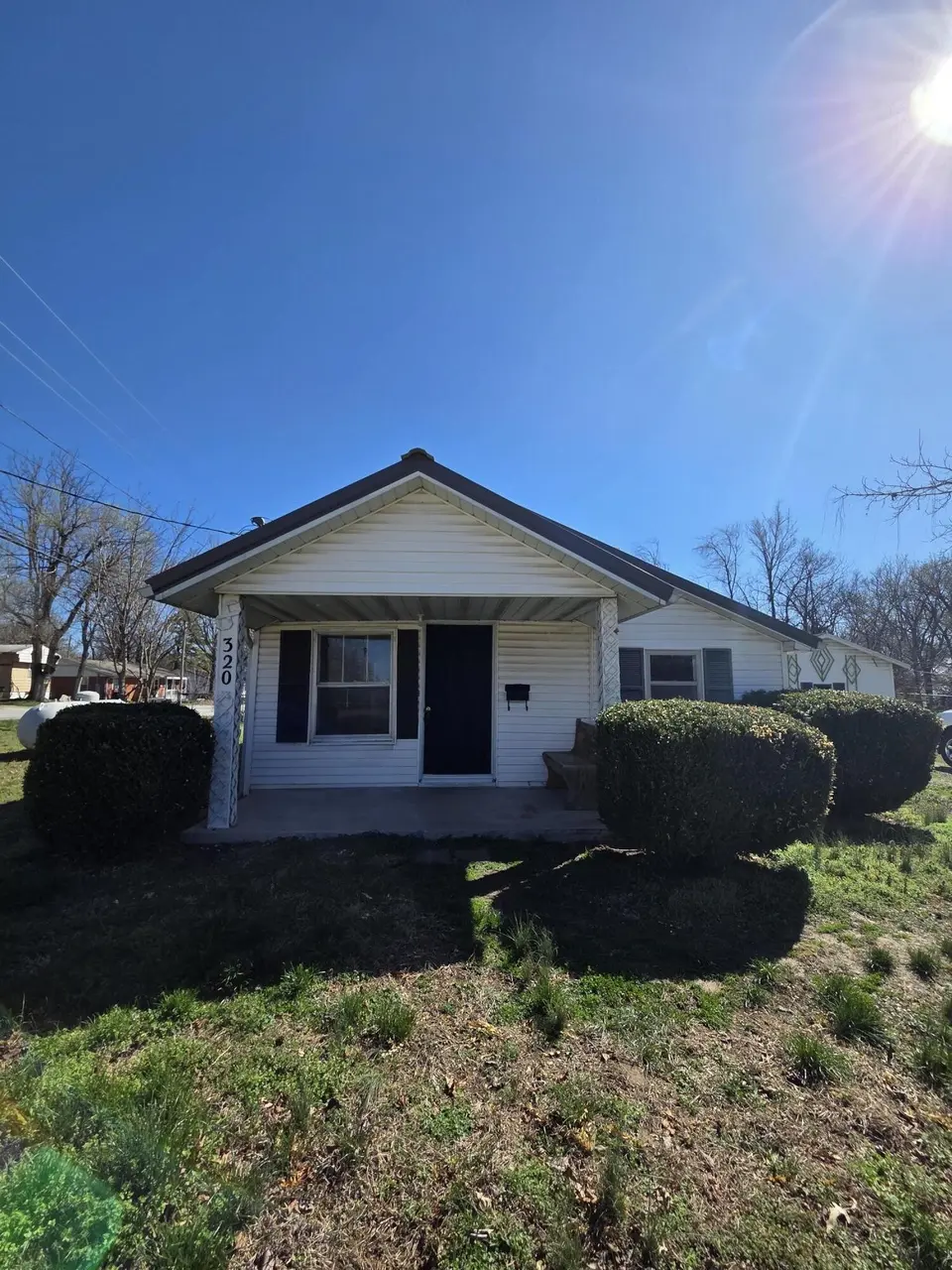 320 N Elgin Ave