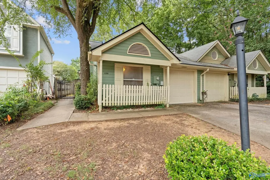 120 Briargate Ln