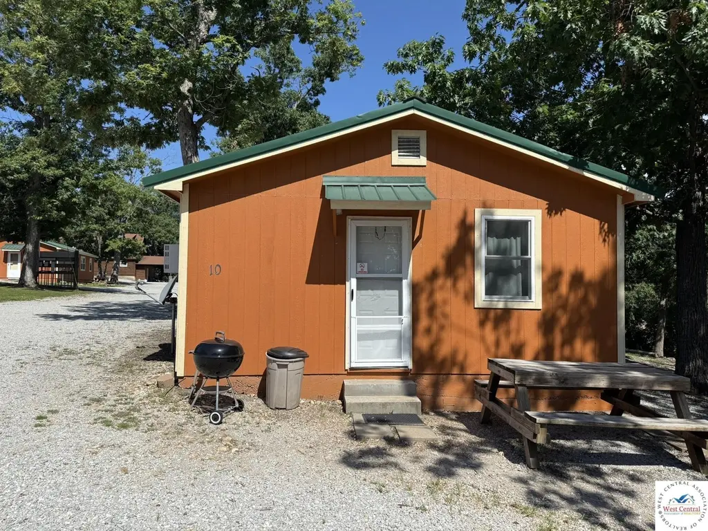 29794 Liars Loop Unit Cabin 10 - Lot 4