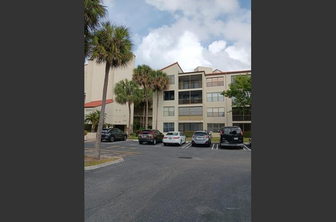 2304 S Cypress Bend Dr #313