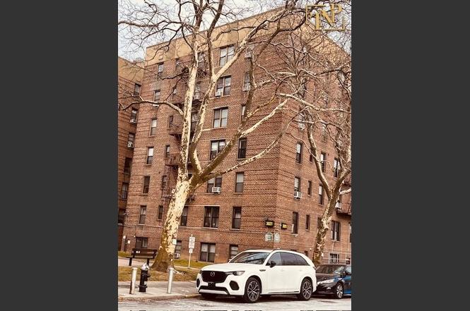 3021 Avenue Z Unit 2L