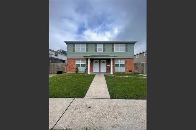 2421-23 Octavia Dr