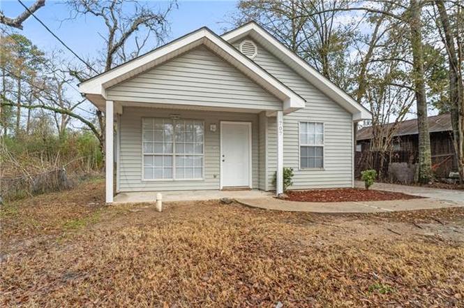 707 E Louisiana Ave