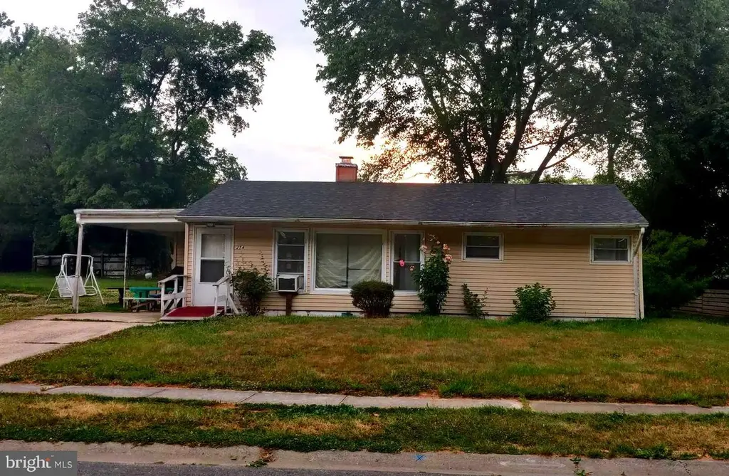 254 N Governors Blvd