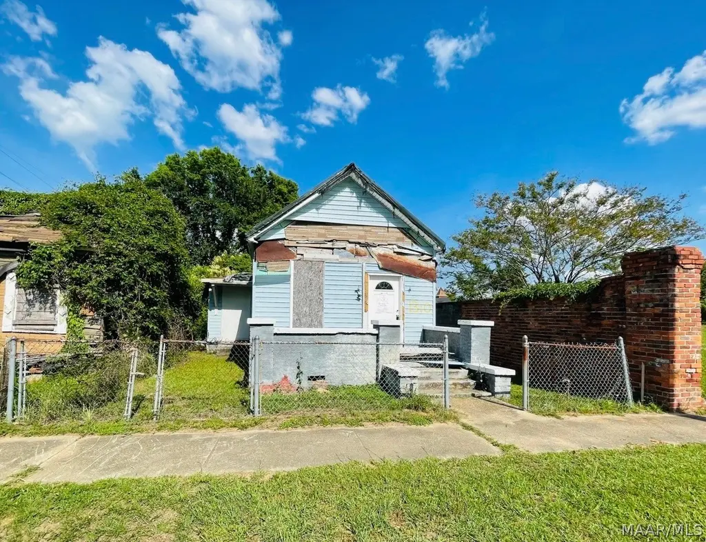 1310 Franklin St
